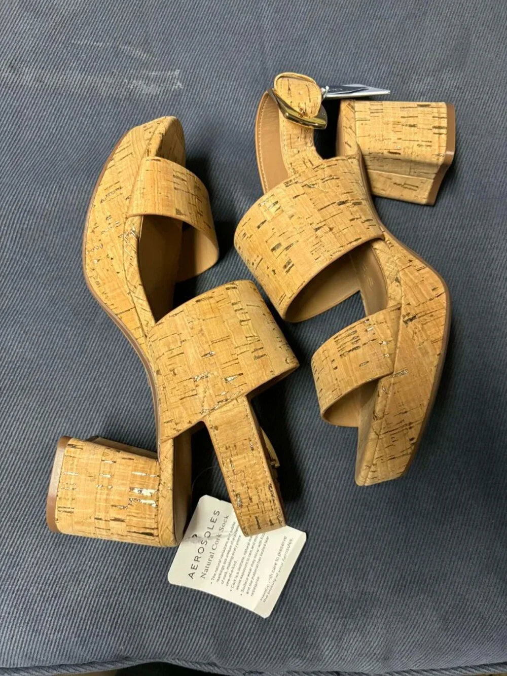 Aerosoles Camera platform sandals in a natural cork with gold fleck finish 6.5
